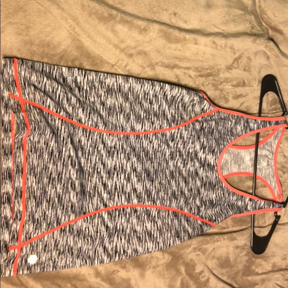 Active wear tank top